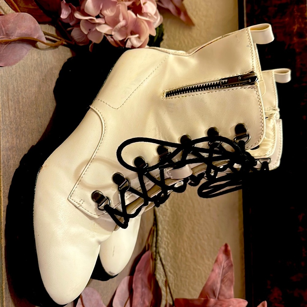 2 for &10 Jelly pop white lace up boots size 7.5